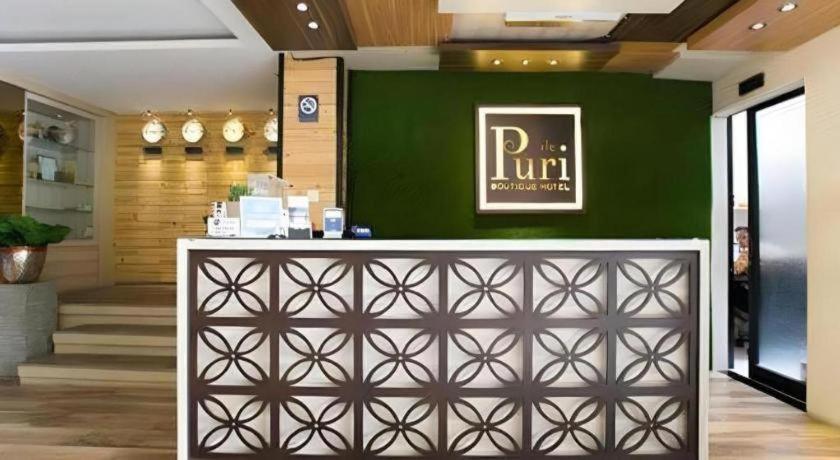 Life Puri Hotel Surabaya Gubeng Екстериор снимка