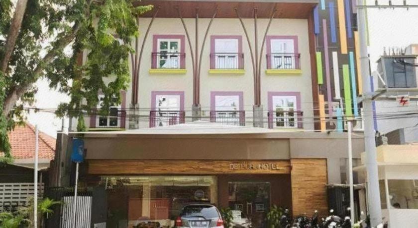 Life Puri Hotel Surabaya Gubeng Екстериор снимка